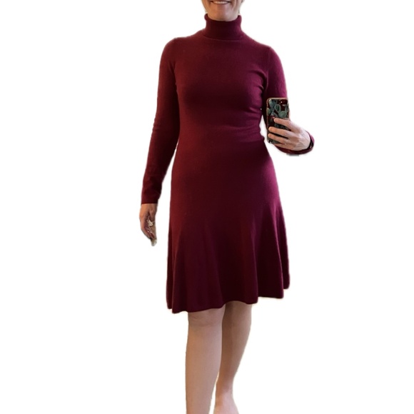 Pink wool turtleneck dress - Picture 1 of 5